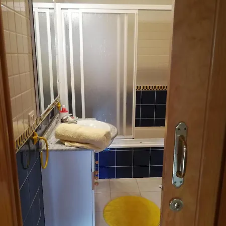Welcome To Discover The Magic Amazing Tenerife !! Private Bath Breakast Wf :) Guest house