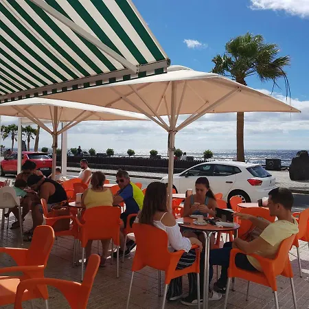 Welcome To Discover The Magic Amazing Tenerife !! Private Bath Breakast Wf :) Guest house *